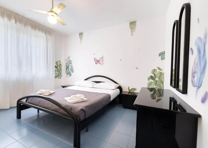 Casoli 11 - Vista Mare Apartment *